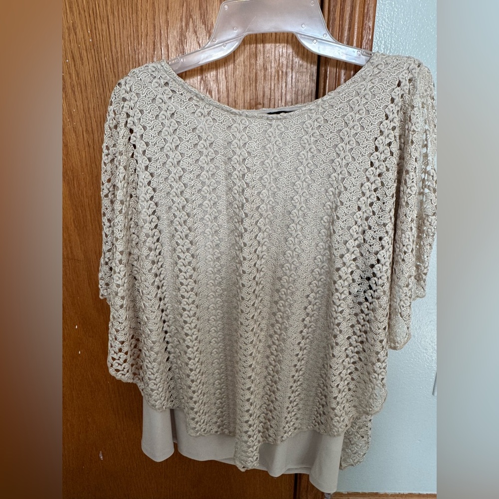 Olivia Blu cream top, lace layer over solid, slit in sleeve